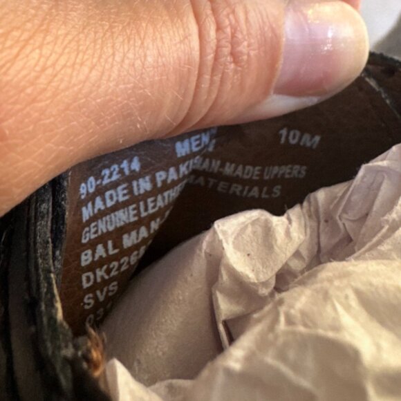 BRAND NEW Dockers Black Cap Toe Oxford in Size 10 - Picture 8 of 8